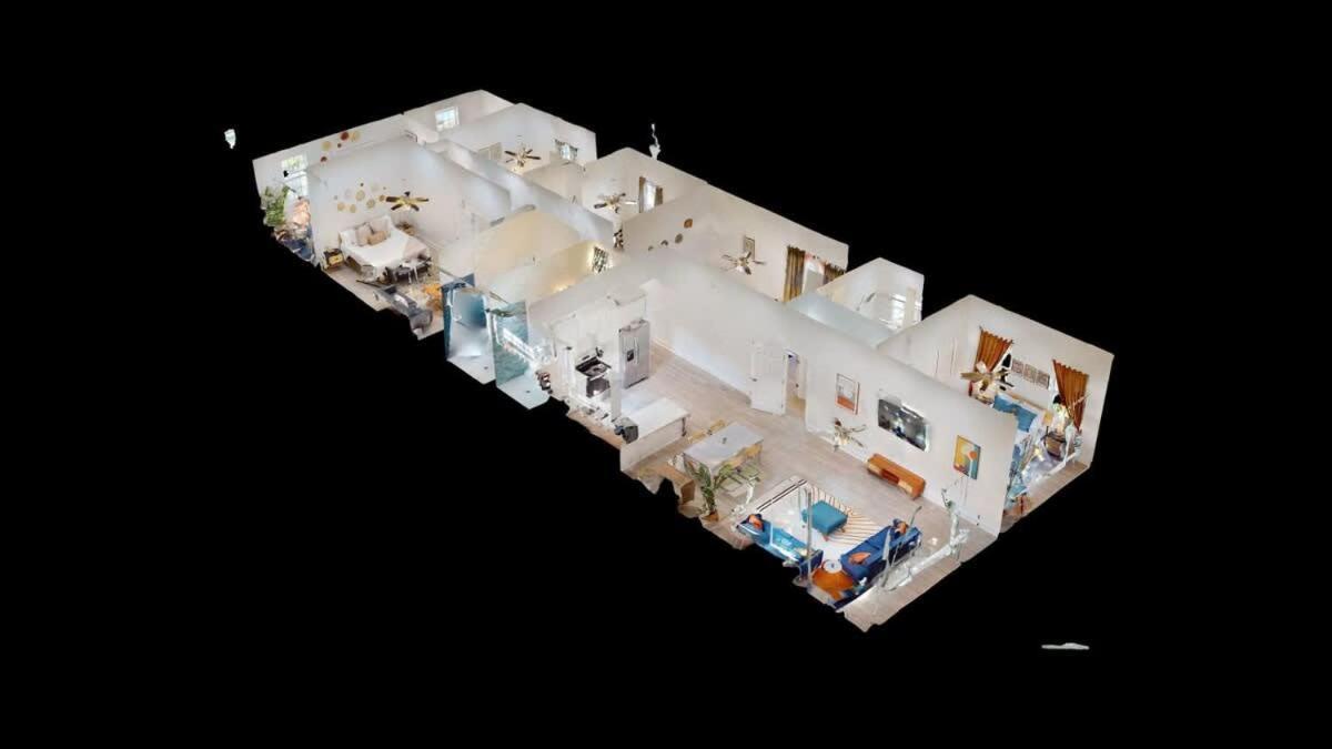Sunny 5bed W Parking And Direct Streetcar Access